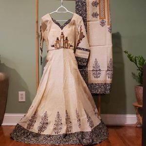 Pure linen salwar kameez with dhupatta